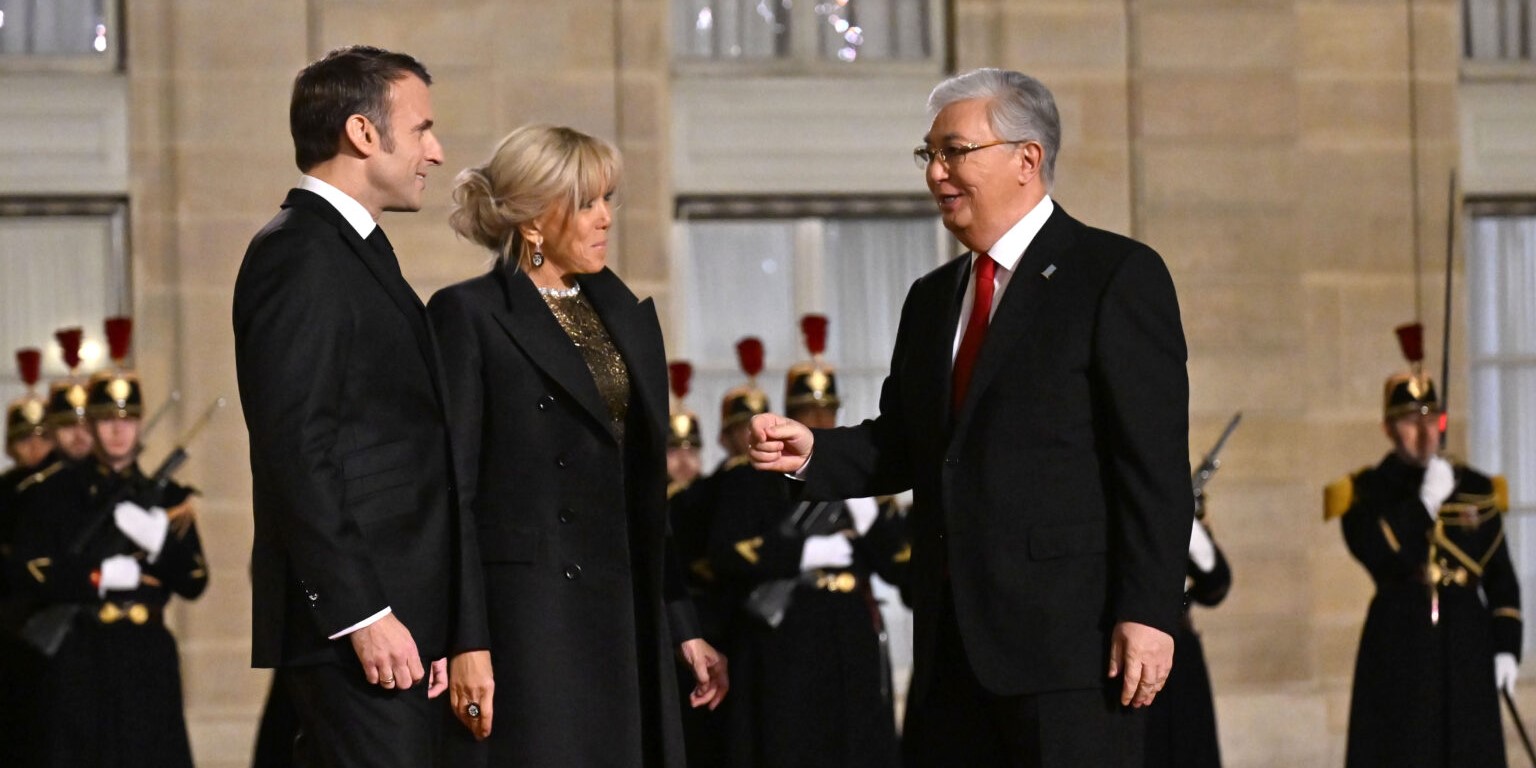 Kazakhstani President Kassym-Jomart Tokayev arrives at the Elysee Palace at the beginning of his state visit to France. Source: Astana Times Image