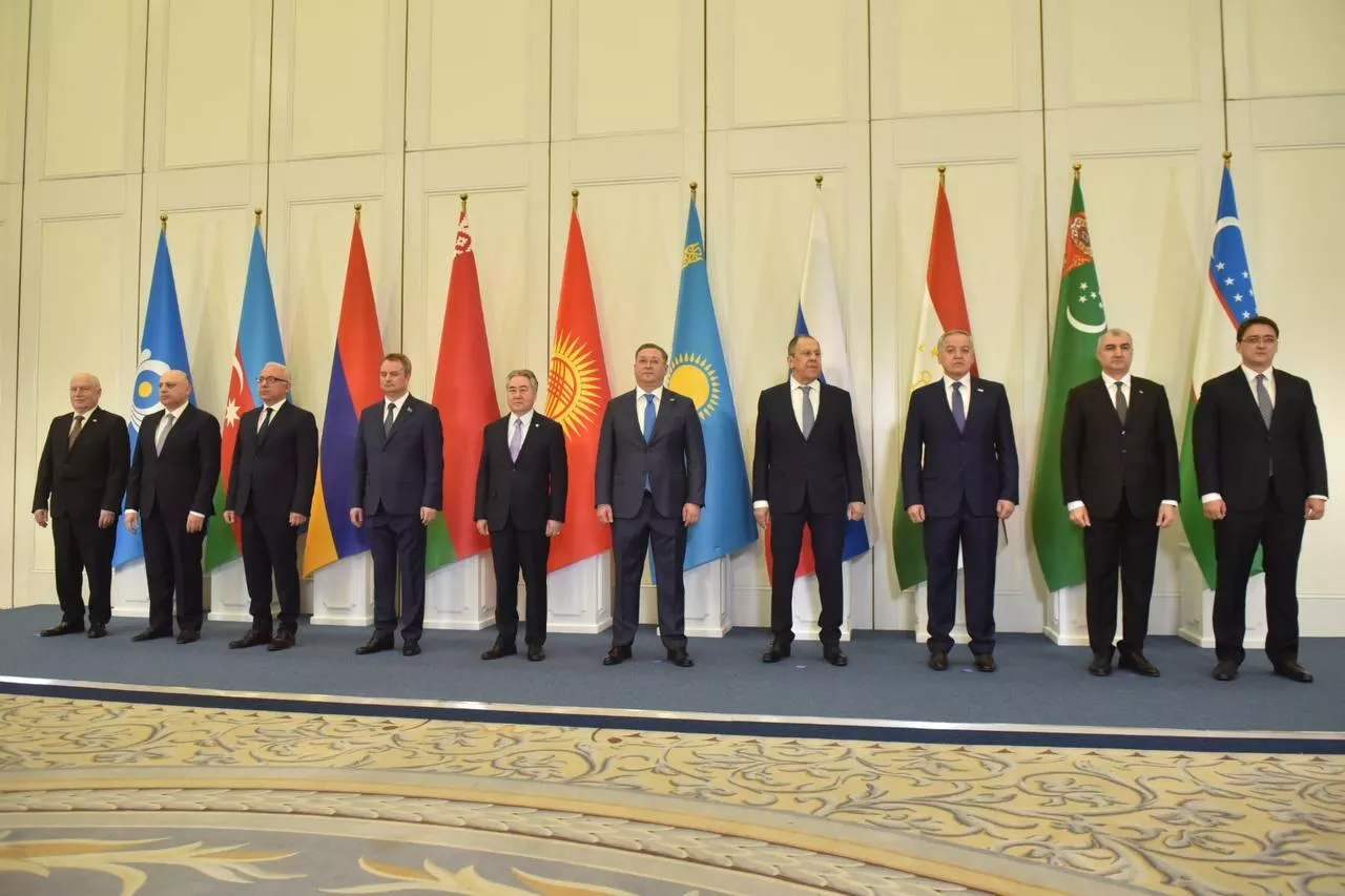 Uzbekistan & Germany sign memorandum on labor migration; Russia & Tajikistan hold anti-terror drills; Uzbekistan signs wind and solar deals at Samarkand Climate Forum; Kazakhstan to auction 50 new mineral deposits; FDI falls sharply in Kazakhstan. /Apr.14