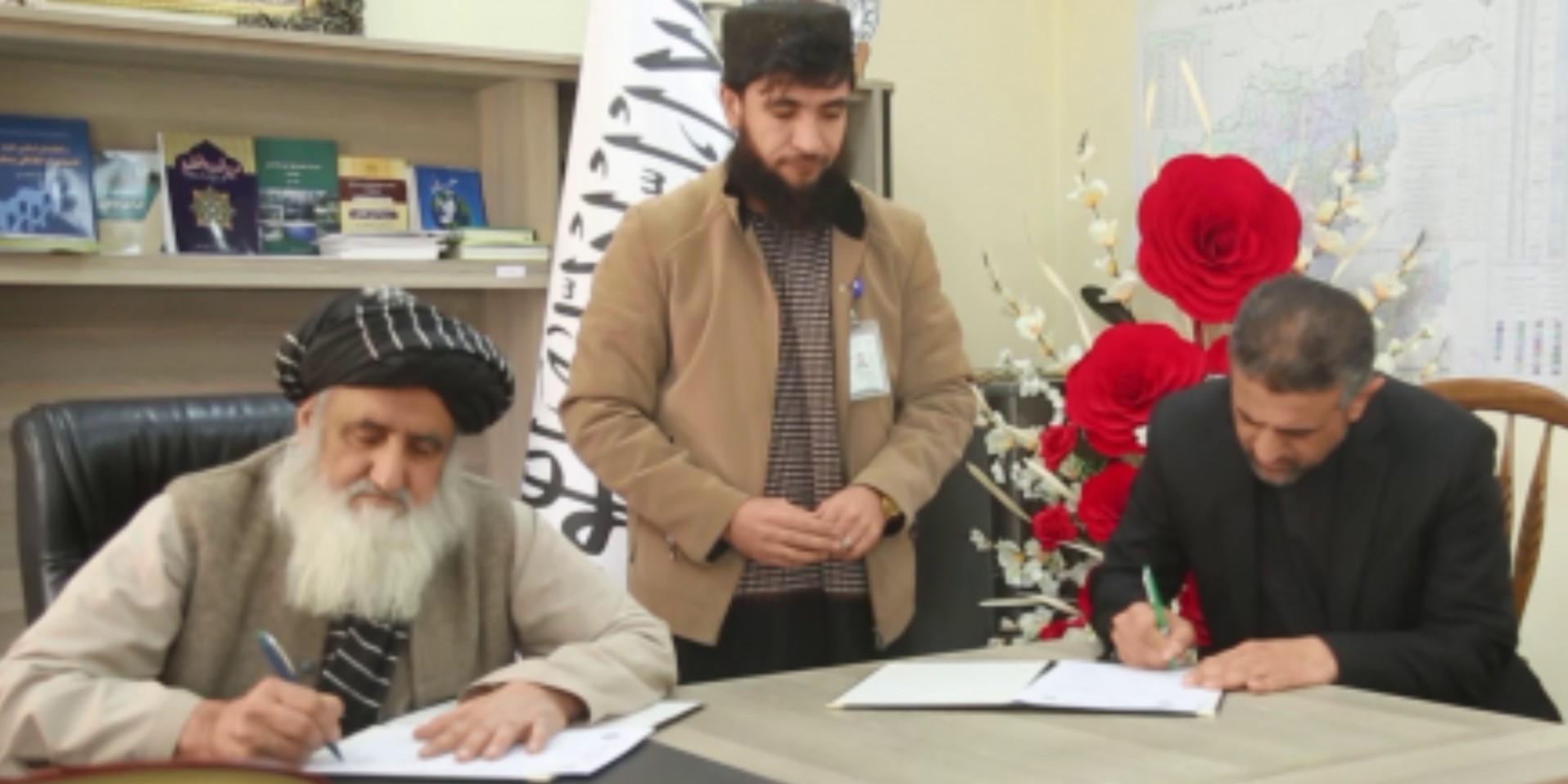 Afghanistan signed contracts valued at $264 million to design a railway between Herat and Kandahar. Source: Daryo Image